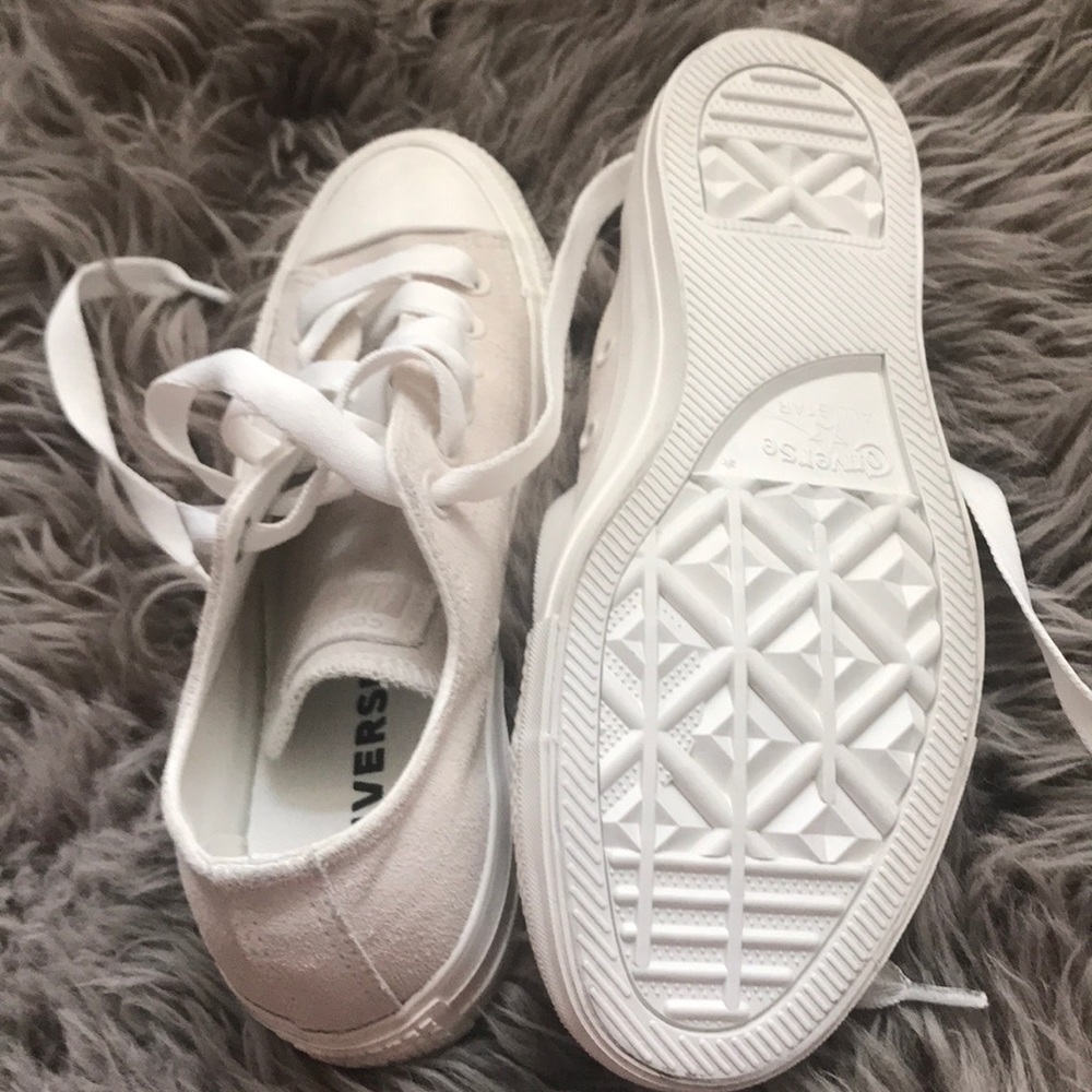 Like new suede converse - Picture 3 of 6